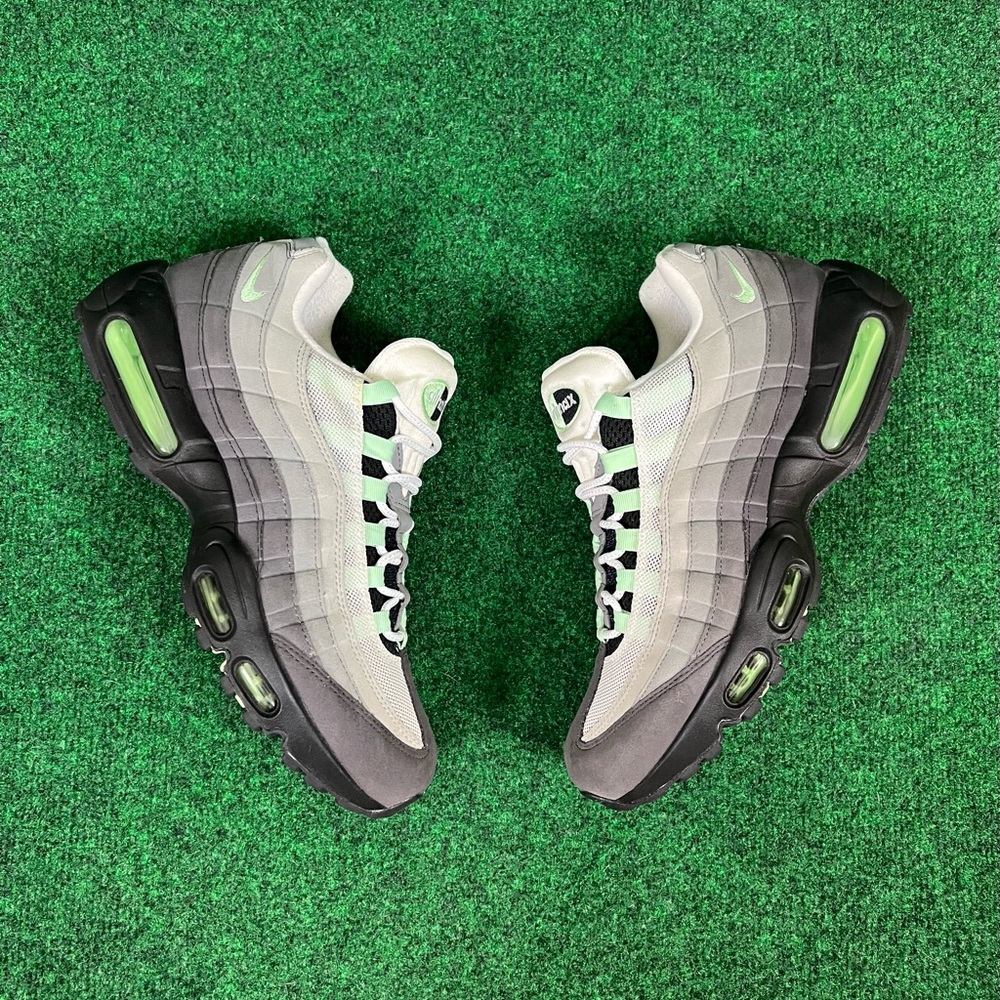 Nike Air Max 95 Fresh Mint Gray Mens Shoes CD7495-101 Size 11